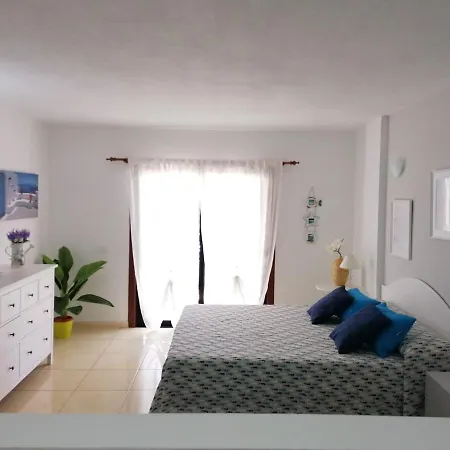 Large With Lovely Terrace And Wifi Apartman Los Cristianos